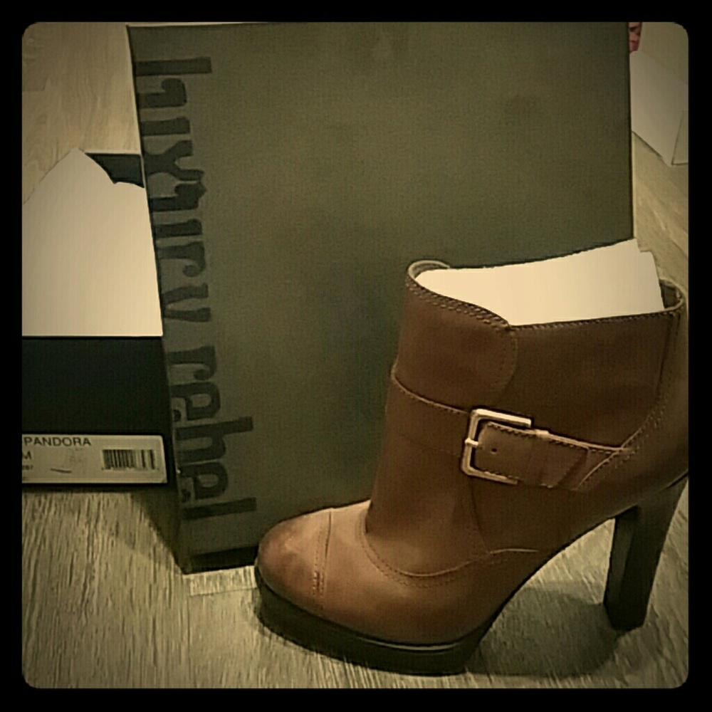 Luxury Rebel : Brown, leather booties
